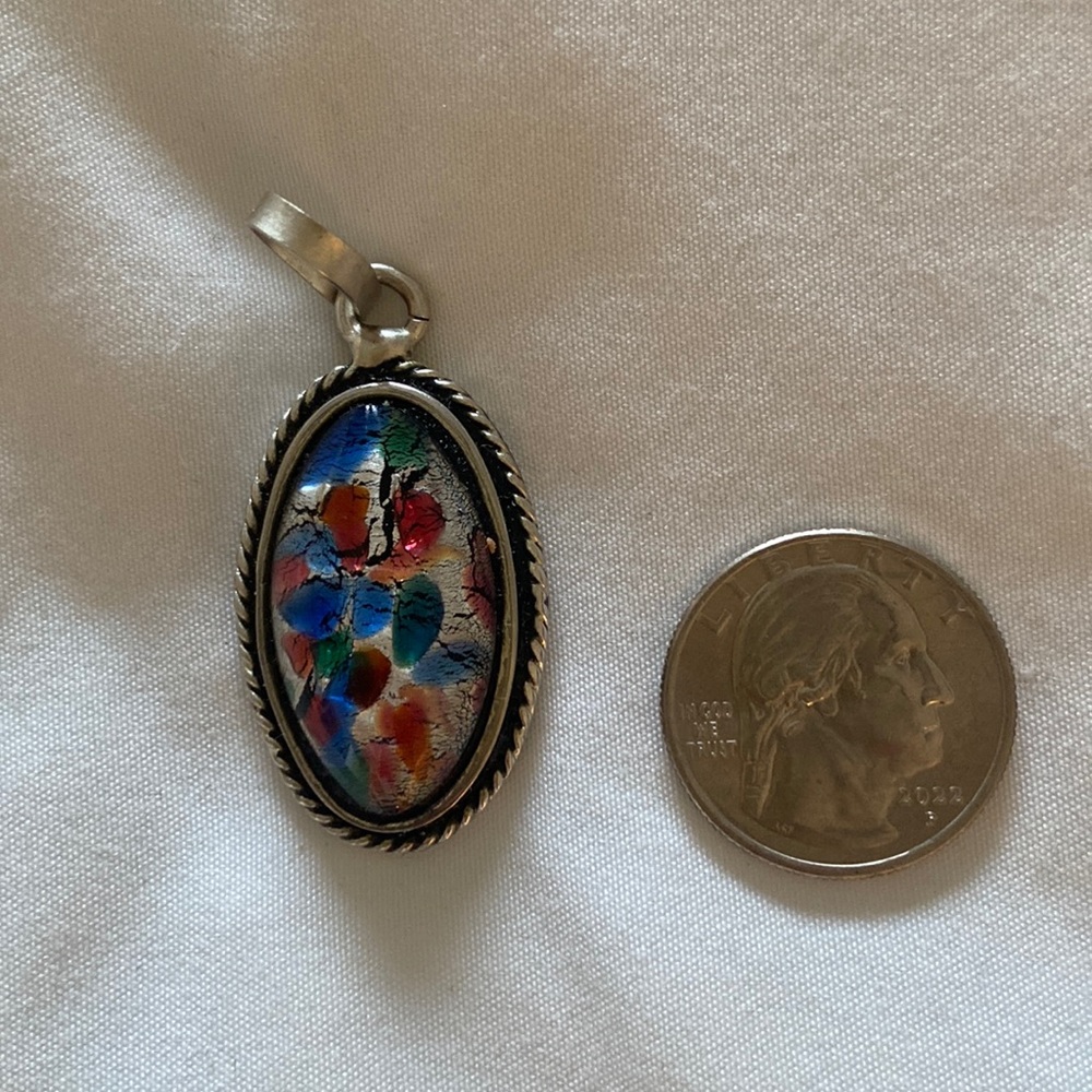 Pendant w/ silver 9.25. - vintage